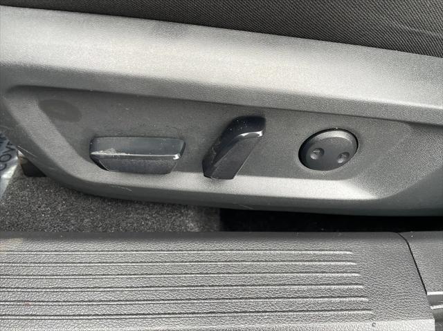 Photo of 2021 Gun Metallic Nissan Rogue