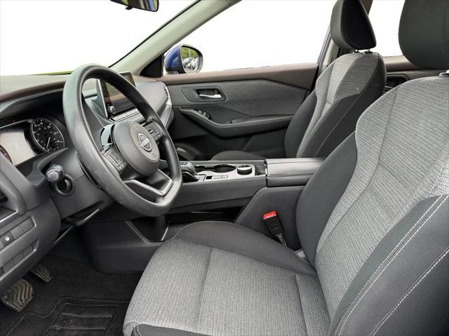 Photo of 2022 Caspian Blue Nissan Rogue