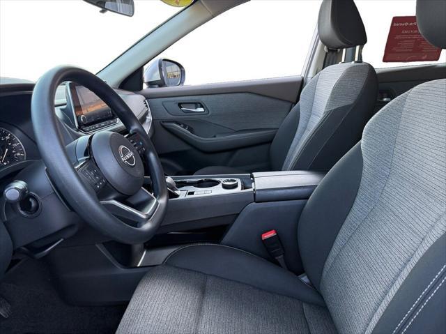 Photo of 2022 Brilliant Silver Nissan Rogue