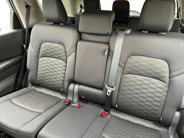 Photo of 2024 Gun Metallic Nissan Pathfinder