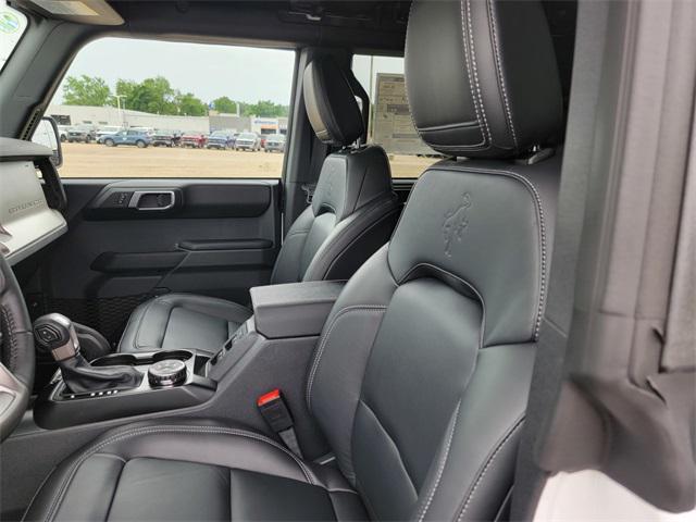 Photo of 2025 Oxford White Ford Bronco