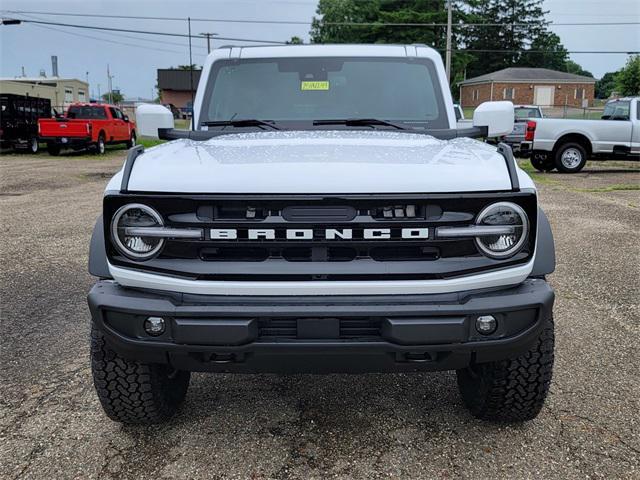 Photo of 2025 Oxford White Ford Bronco