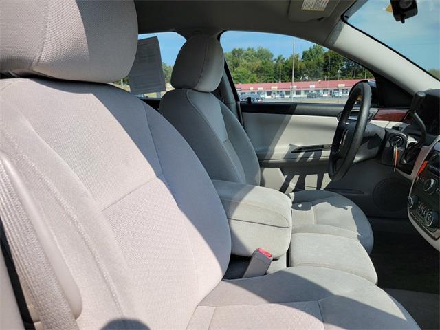 Photo of 2009 Imperial Blue Metallic Chevrolet Impala