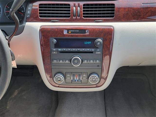 Photo of 2009 Imperial Blue Metallic Chevrolet Impala