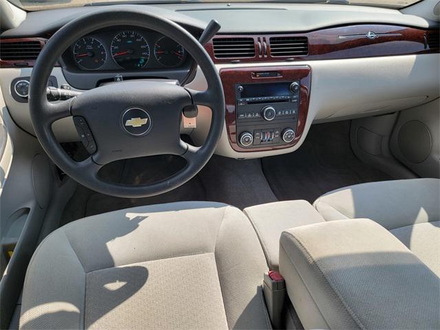 Photo of 2009 Imperial Blue Metallic Chevrolet Impala