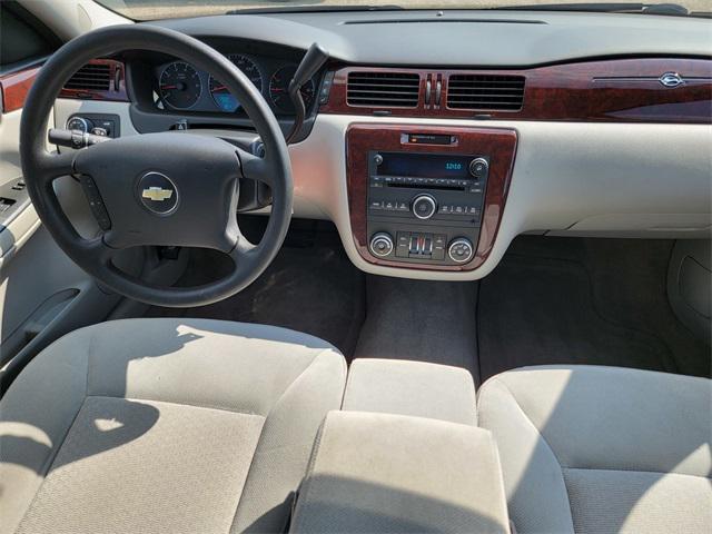 Photo of 2009 Imperial Blue Metallic Chevrolet Impala