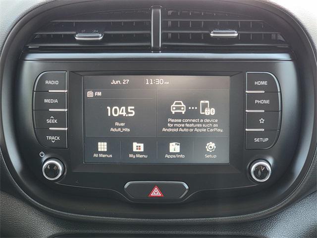 Photo of 2021 Sparkling Silver Kia Soul