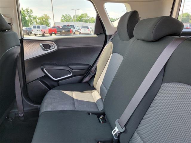 Photo of 2021 Sparkling Silver Kia Soul