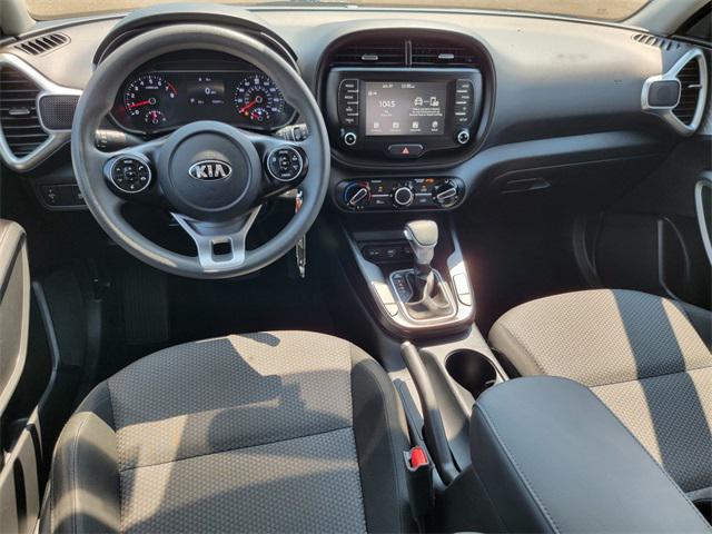 Photo of 2021 Sparkling Silver Kia Soul
