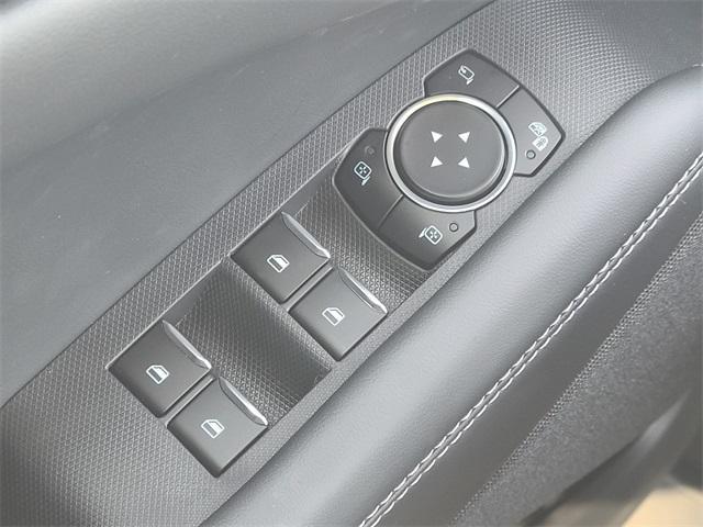 Photo of 2025 Star White Metallic Tri-Coat Ford Mustang Mach-E