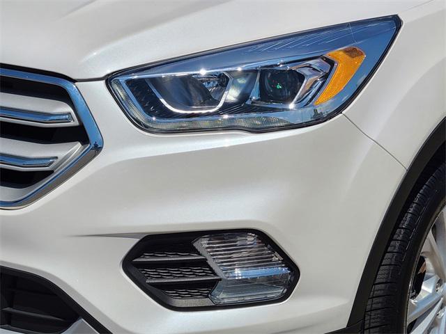 Photo of 2018 White Platinum Ford Escape