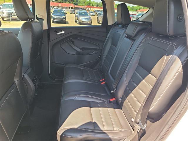 Photo of 2018 White Platinum Ford Escape