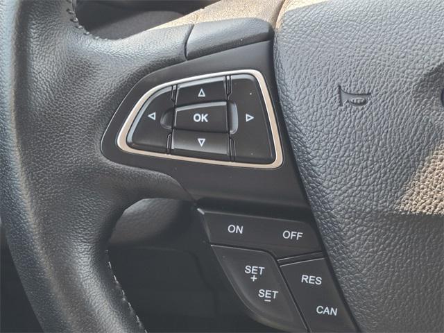 Photo of 2018 White Platinum Ford Escape