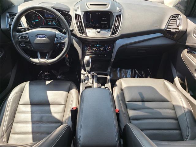 Photo of 2018 White Platinum Ford Escape