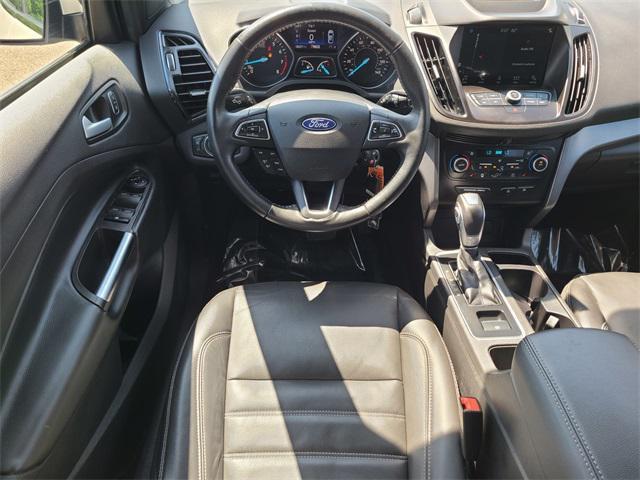 Photo of 2018 White Platinum Ford Escape