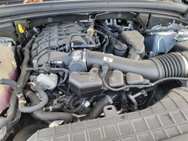 Photo of 2021 Silver Zynith Jeep Grand Cherokee L