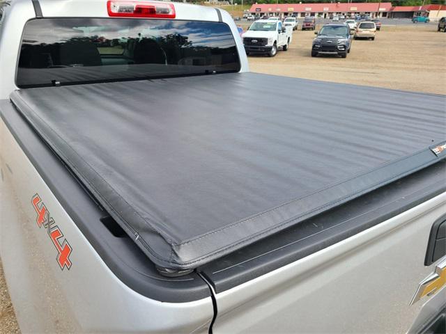 Photo of 2019 Silver Ice Metallic Chevrolet Colorado