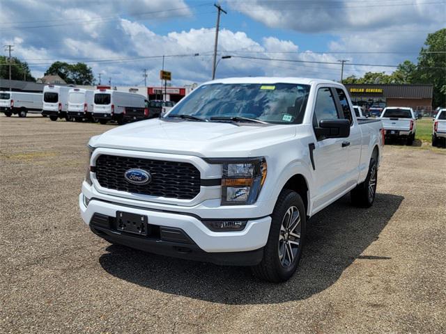 Photo of 2023 Oxford White Ford F-150