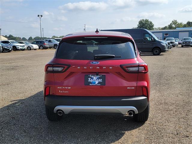 Photo of 2025 Rapid Red Metallic Tinted Clearcoat Ford Escape