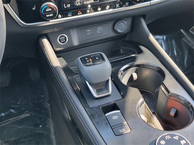 Photo of 2022 Gun Metallic Nissan Rogue