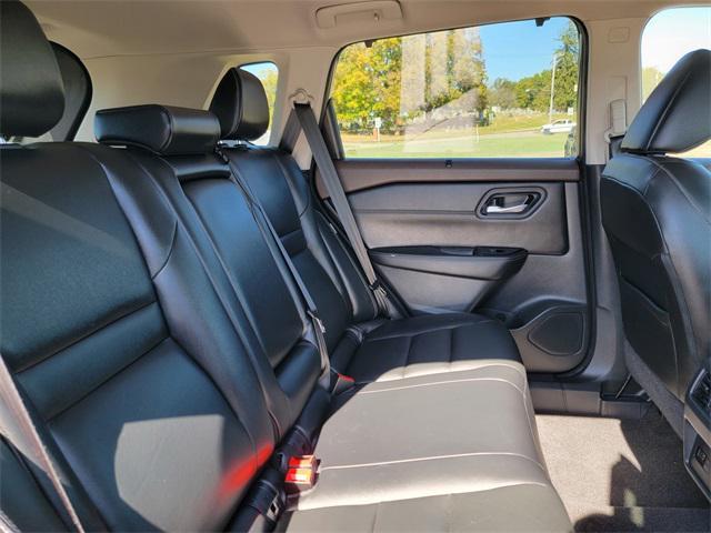 Photo of 2022 Gun Metallic Nissan Rogue
