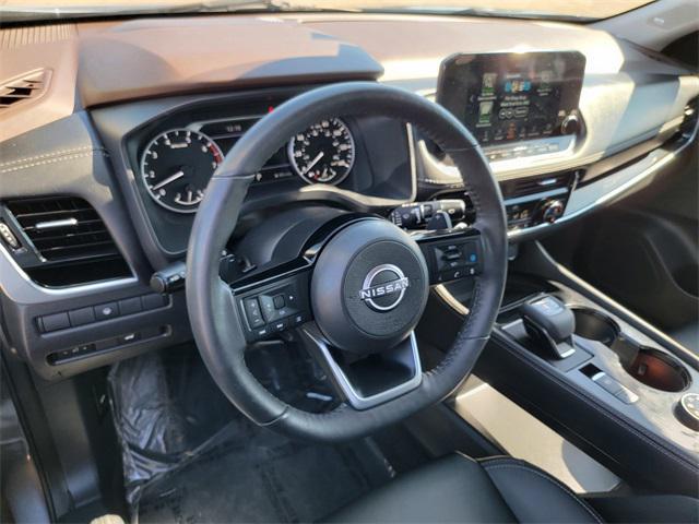 Photo of 2022 Gun Metallic Nissan Rogue