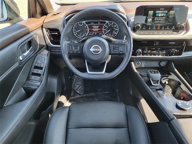 Photo of 2022 Gun Metallic Nissan Rogue