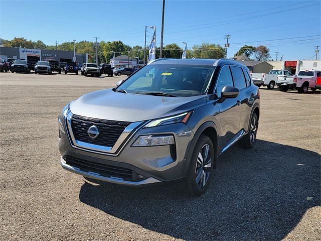 Photo of 2022 Gun Metallic Nissan Rogue