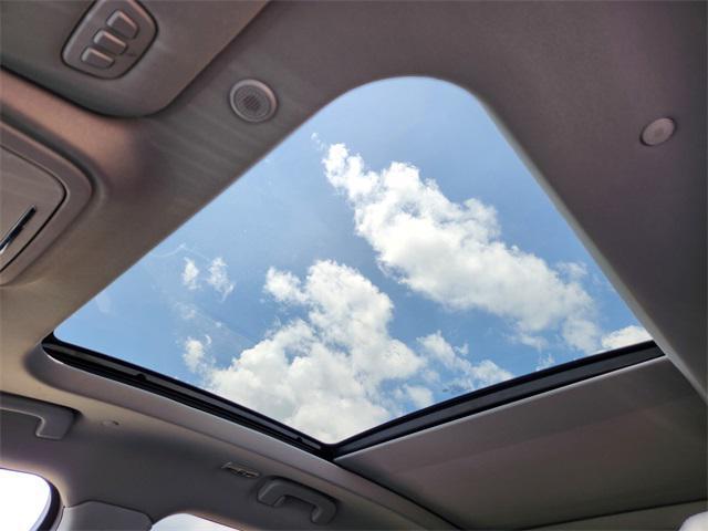Photo of 2022 Ocean Drive Blue Metallic Tinted Clearciat Lincoln Corsair