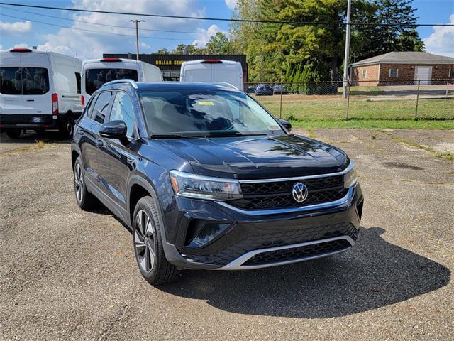 Photo of 2024 Deep Black Pearl Volkswagen Taos