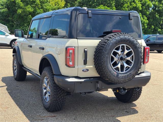 Photo of 2025 Desert Sand Ford Bronco