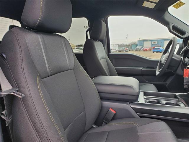 Photo of 2025 Black Metallic Ford F-150