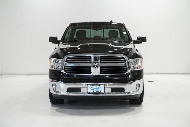 Photo of 2018 Brilliant Black Crystal Pearlcoat RAM 1500