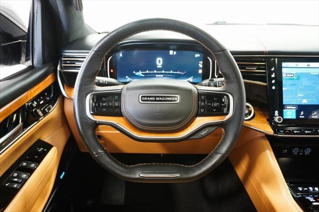 Photo of 2023 Bright White Clearcoat Jeep Grand Wagoneer