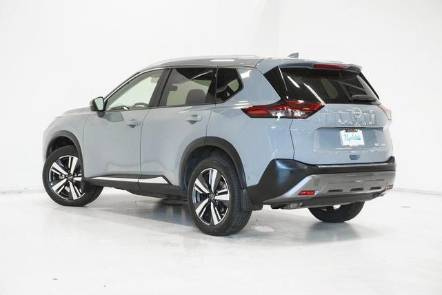 Photo of 2023 Boulder Gray Pearl Nissan Rogue