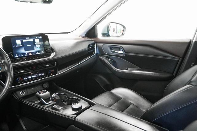 Photo of 2023 Boulder Gray Pearl Nissan Rogue