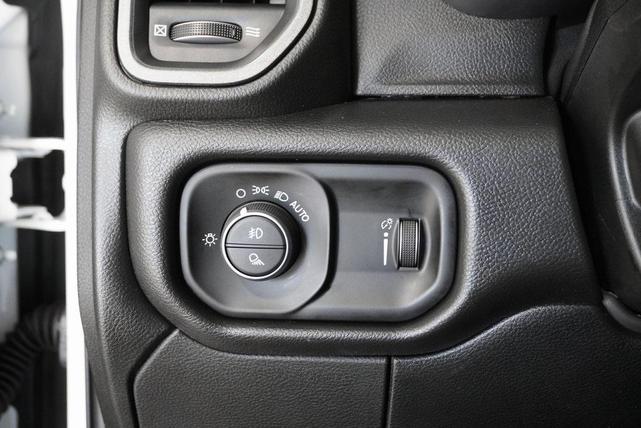 Photo of 2025 Diamond Black Crystal Pearlcoat RAM 3500