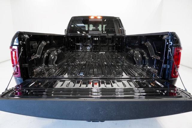 Photo of 2025 Diamond Black Crystal Pearlcoat RAM 3500