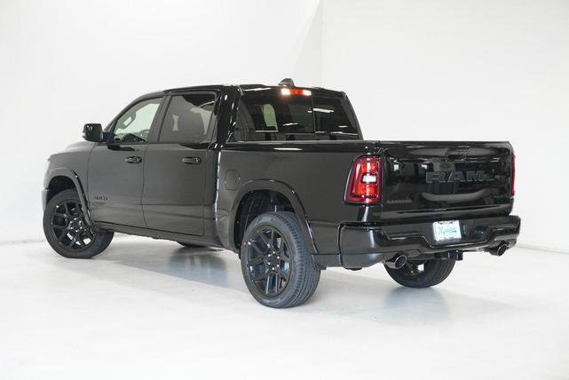 Photo of 2026 Diamond Black Crystal Pearlcoat RAM 1500