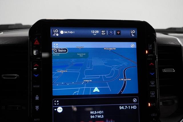 Photo of 2026 Diamond Black Crystal Pearlcoat RAM 1500