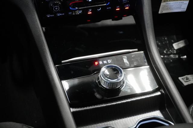 Photo of 2025 Silver Zynith Jeep Grand Cherokee