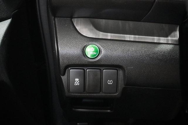 Photo of 2014 Crystal Black Pearl Honda CR-V