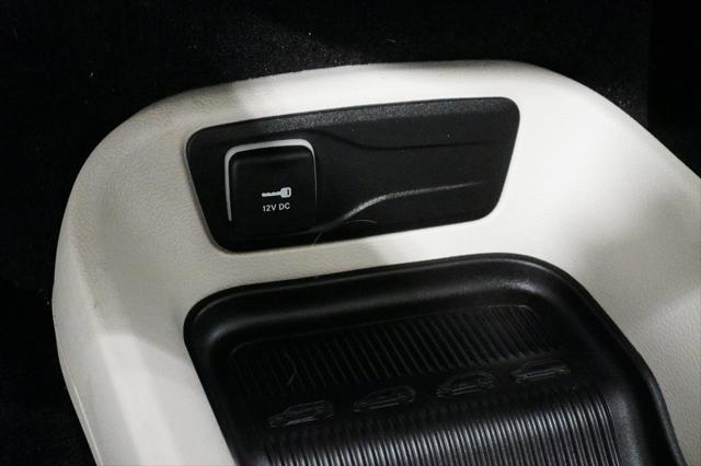Photo of 2024 Bright White Clearcoat Chrysler Pacifica Hybrid