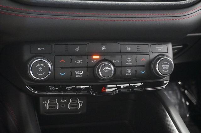 Photo of 2025 White Knuckle Clearcoat Dodge Durango