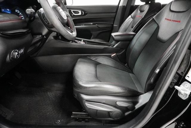 Photo of 2022 Diamond Black Crystal Pearlcoat Jeep Compass