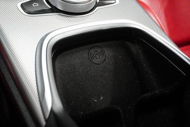 Photo of 2022 Vulcano Black Metallic Alfa Romeo Stelvio
