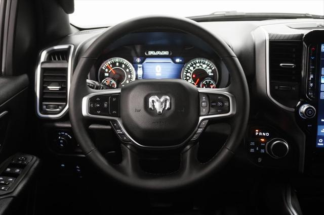 Photo of 2025 Diamond Black Crystal Pearlcoat RAM 1500