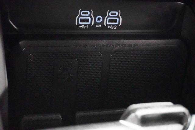 Photo of 2025 Diamond Black Crystal Pearlcoat RAM 1500