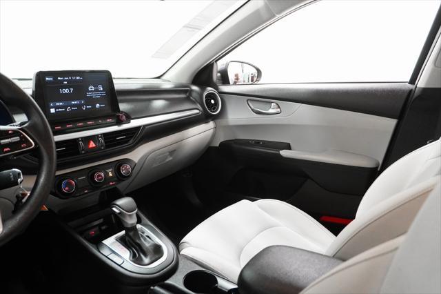 Photo of 2023 Gravity Gray Kia Forte