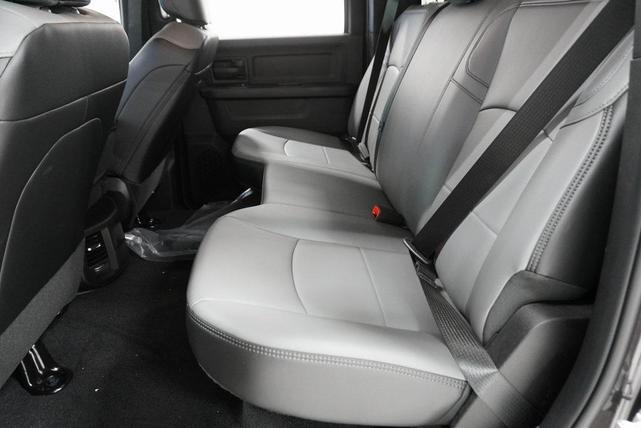 Photo of 2025 Granite Crystal Metallic Clearcoat RAM 3500